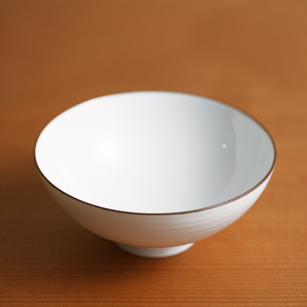 白山陶器　白磁千段（はくじせんだん）　3.5寸飯碗