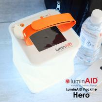 ルミンエイド パックライト ヒーロー 防水型ソーラーランタン スマホ充電機能付き LuminAID【送料無料】
