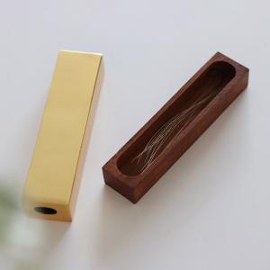 インテリアに馴染む 真鍮色のねこひげケース／GROOM グルーム