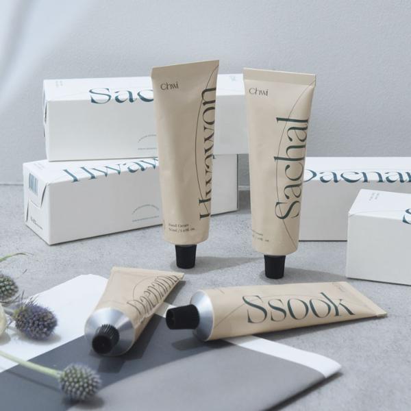 自然の香りと植物エキスで心と肌を整える Chwi チ ハンドクリーム 50ml
