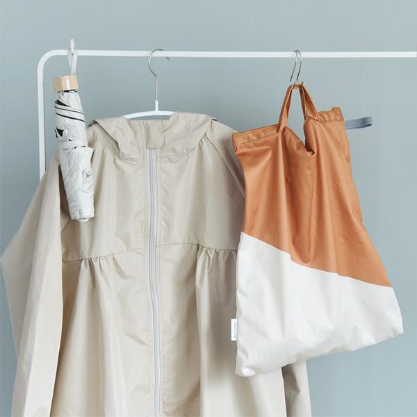 bon moment 濡れたまま収納できる 防水ポーチ マルチポーチ 大きめ 43×33cm トラベル 旅行／ボンモマン【雨の日】