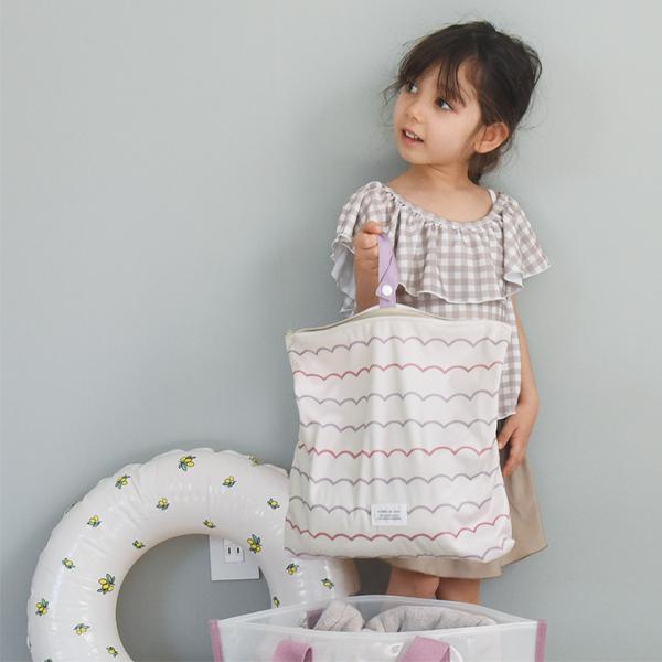 kukka ja puu 濡れたまま収納できる 防水ポーチ 小さめ 30×30cm／クッカヤプー