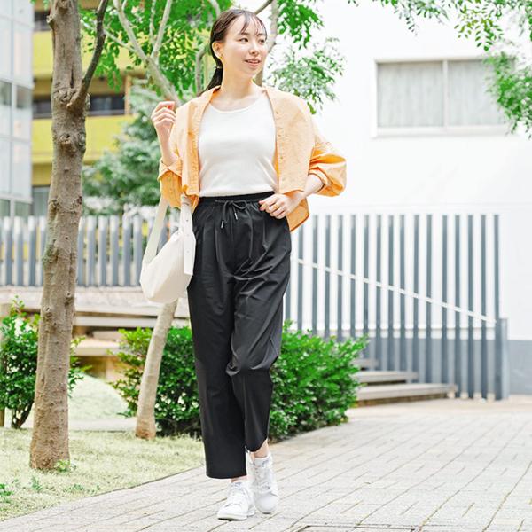 撥水・防汚加工 軽やかで動きやすい アクティブパンツ／Agreable