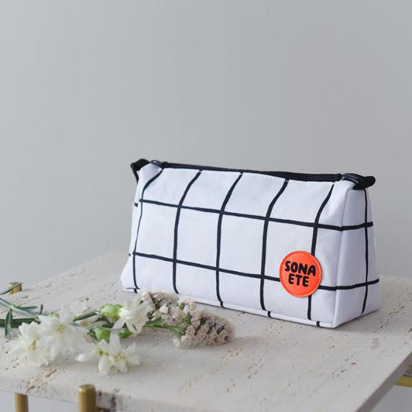 本当に必要なものをミニマムセットにした 防災ポーチ／SONAETE