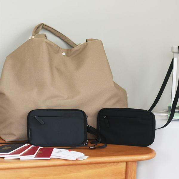 bon moment 家族分のパスポートが入る 3way パスポートケース