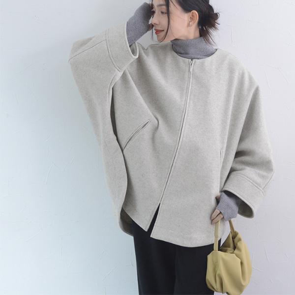 ドルマンスリーブでゆったり着られる ウールライク ポンチョ風ジップ