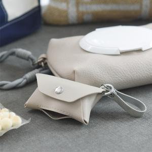 bon moment チャーム感覚で持ち運べる フェイクレザー 携帯ゴミ袋ケース／ボンモマン