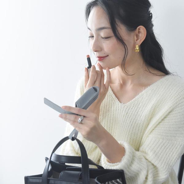 バッグに付けてさっとお直しできる ミラー付 牛革 リップケース 印鑑ケース／Agreable アグレアーブル