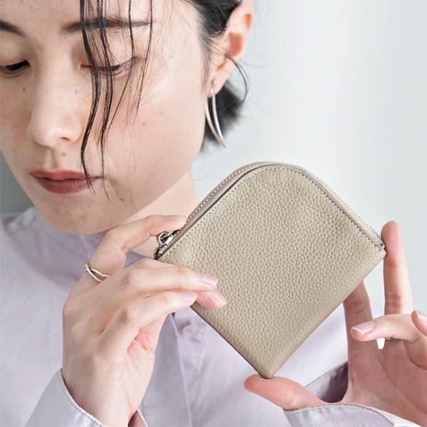 フラットで嵩張りにくい 牛革 L字型ウォレット ミニ財布／Agreable アグレアーブル