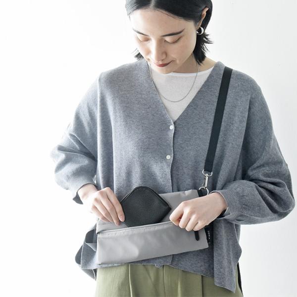 フラットで嵩張りにくい 牛革 L字型ウォレット ミニ財布／Agreable アグレアーブル