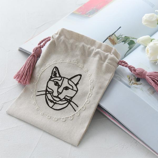 HAyU 猫モチーフの刺繍巾着 ｜ アンジェ web shop（本店）