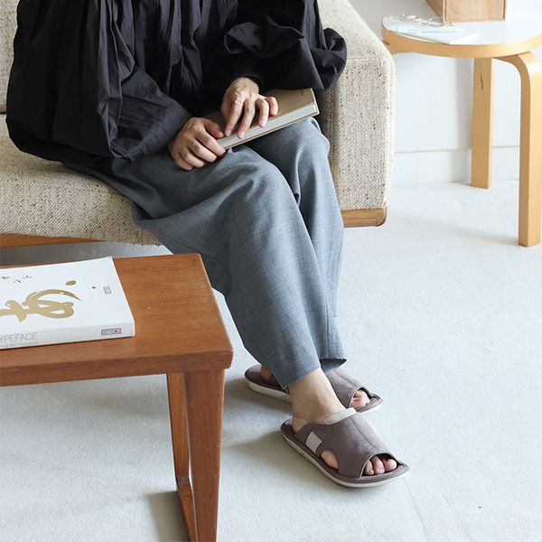 足裏アーチを支える フィットするスリッパ／fit it BASIC