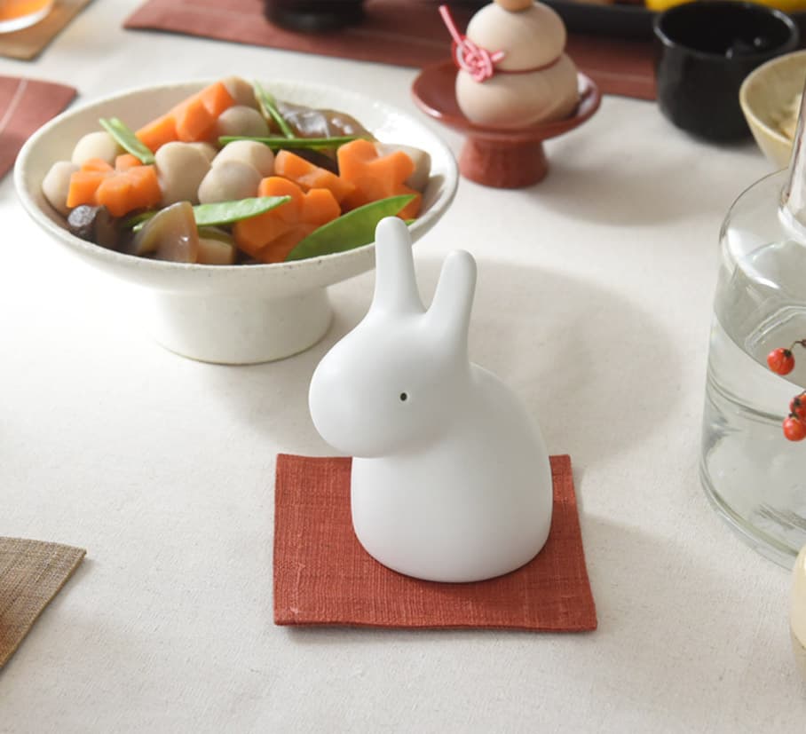 オーナメント ウサギ／Pebble Ceramic Design Studio