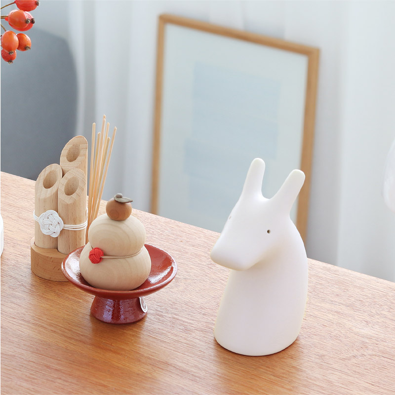 お正月 オーナメント 辰／Pebble Ceramic Design Studio