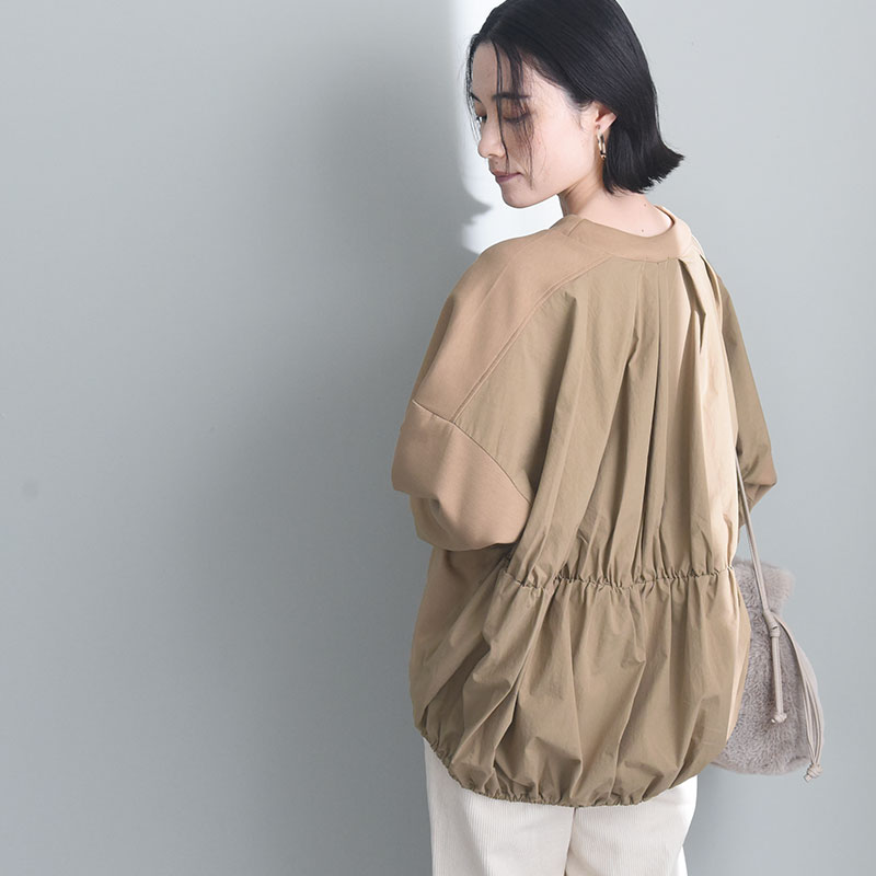 後ろ姿がサマになる バックシャーリング プルオーバー／kauliina カウリーナ