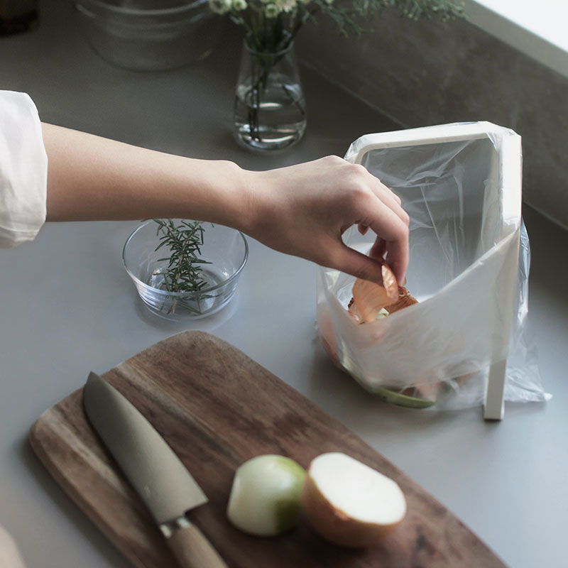 マーナ ゴミを入れやすいポリ袋ホルダー／MARNA