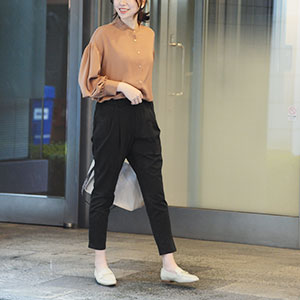 ラクを極めた タックテーパードパンツ／WESTWOOD OUTFITTERS ウエストウッド アウトフィッターズ