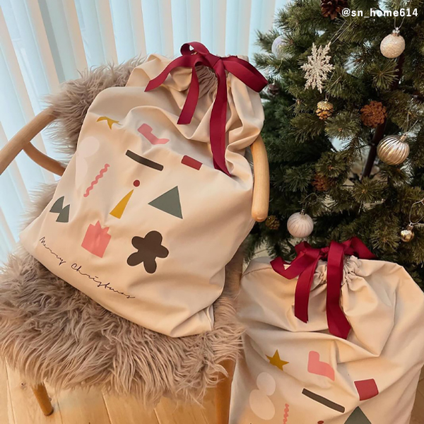クリスマス kukka ja puu サンタ袋のような クリスマス ラッピング袋 特大・大サイズ・靴下／クッカヤプー