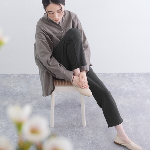 リラックス気分で穿ける テーパード ストレッチパンツ／kauliina カウリーナ