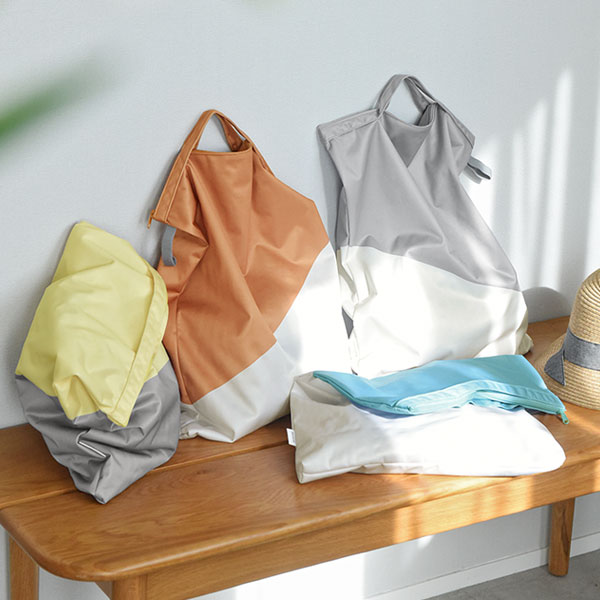 bon moment 濡れたまま収納できる 防水ポーチ マルチポーチ 大きめ 43×33cm トラベル 旅行／ボンモマン【雨の日】