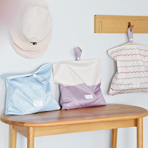 kukka ja puu 濡れたまま収納できる 防水ポーチ 小さめ 30×30cm／クッカヤプー【雨の日】 kbp