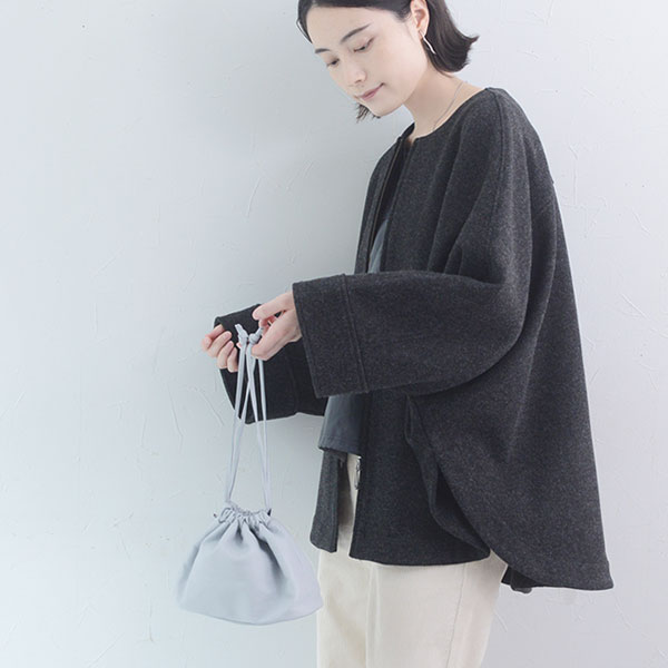 バッグとしても使える 柔らかフェイクレザー 巾着ポーチ ミニバッグ／kauliina カウリーナ【送料無料】