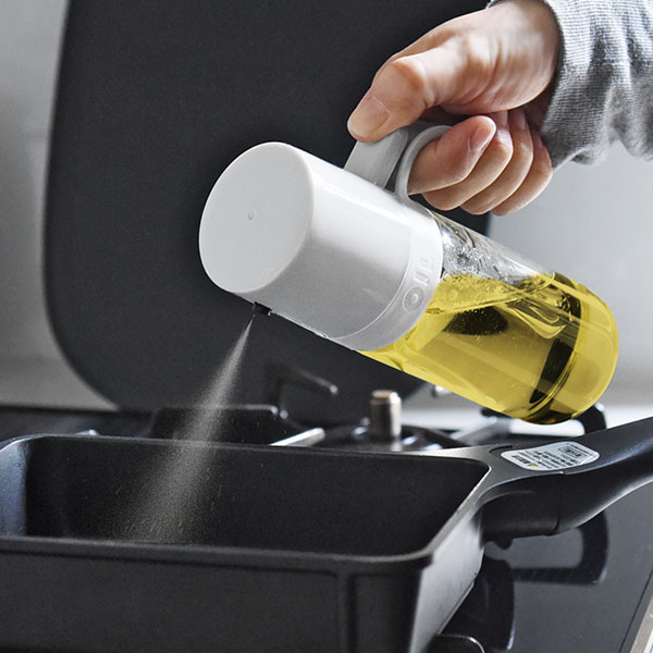 【アンジェ別注】油の量を抑える オイルスプレー オイルボトル 耐熱ガラス 250ml