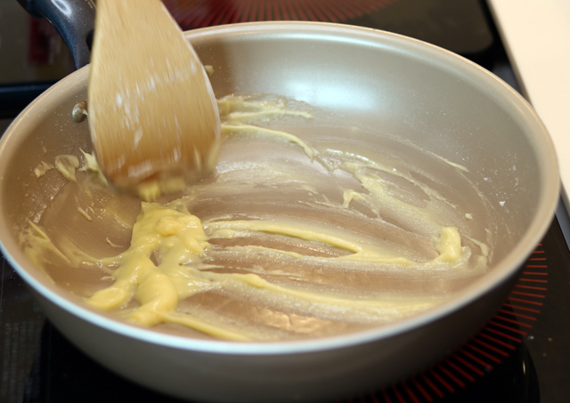 「カニクリームスコップコロッケ」なら成形なしで簡単美味しい！