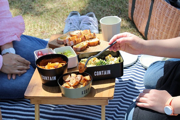 今度の週末はピクニックへ。ピクニック気分を盛り上げる雑貨たち