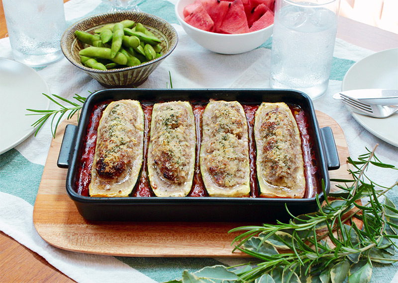 グリラーで作ろう！夏のおもてなしにも「ズッキーニの肉詰め」