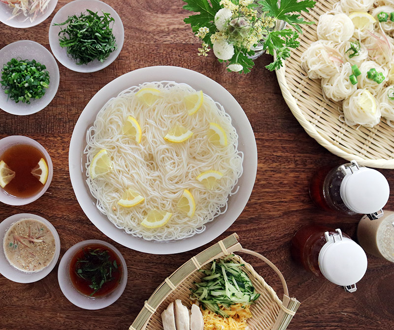 素麺を楽しもう！この夏の食卓を彩る便利アイテムまとめ