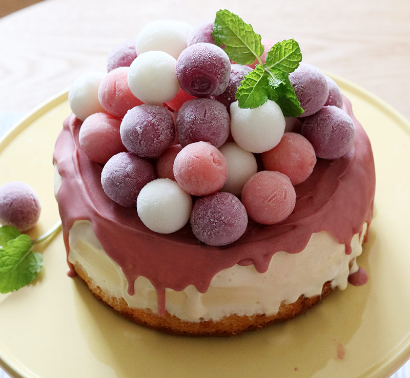 夏生まれさんの誕生日に、混ぜて詰めて乗せるだけ！「簡単アイスケーキ」でお祝いしよう
