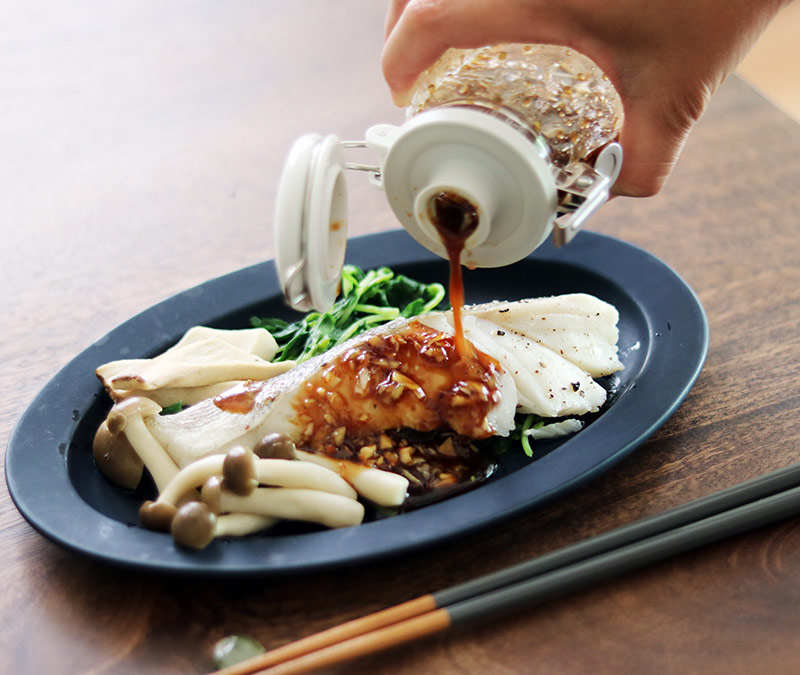 ワンプッシュ瓶で常備!日々の料理の時短が叶う「万能ダレ」を作ろう