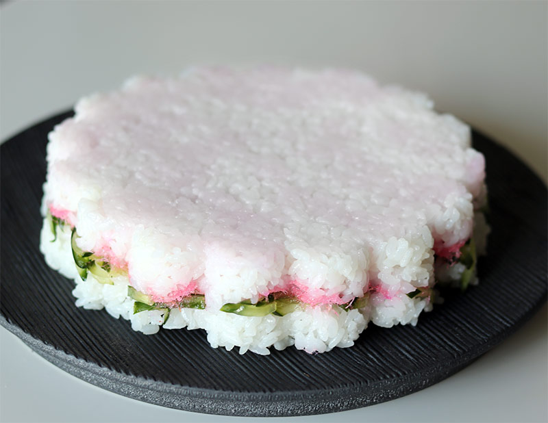 もうすぐひな祭り、食卓華やぐ「ちらし寿司ケーキ」をマイパーラーで簡単楽しく