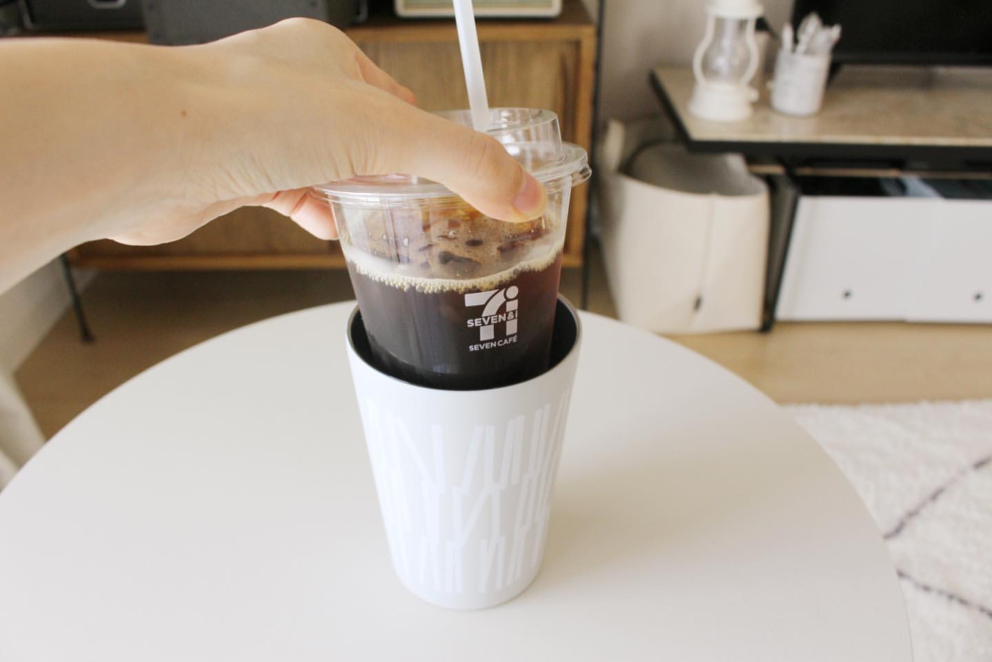 コンビニコーヒーそのままin 飲み切るまで氷が生きてる幸せ ボンモマン 保冷タンブラー 使用レポ アンジェ日々のコラム