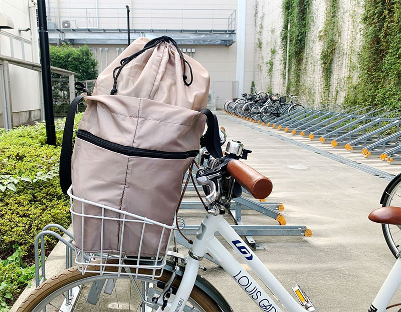 自転車カゴからポロリ…にさよなら、自転車派さんのために作った「伸びる買い物バッグ」 アンジェ日々のコラム