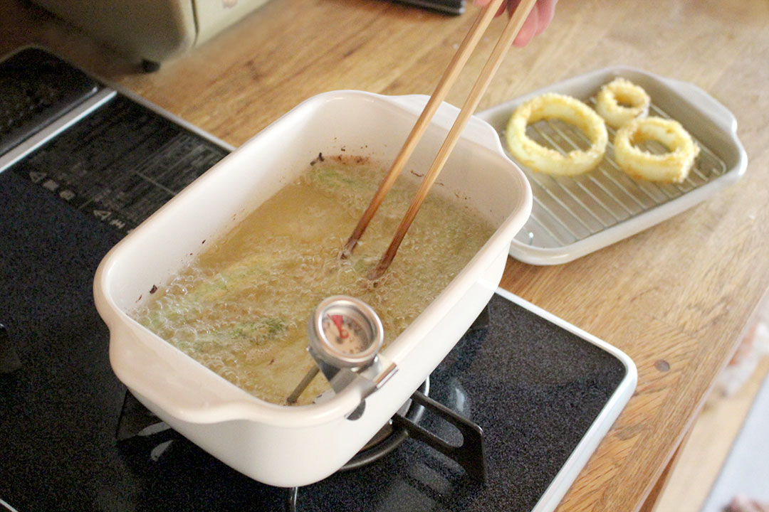 わたしでも上手にできるかな。四角い天ぷら鍋＆オイルポットで苦手な揚げ物に挑戦！