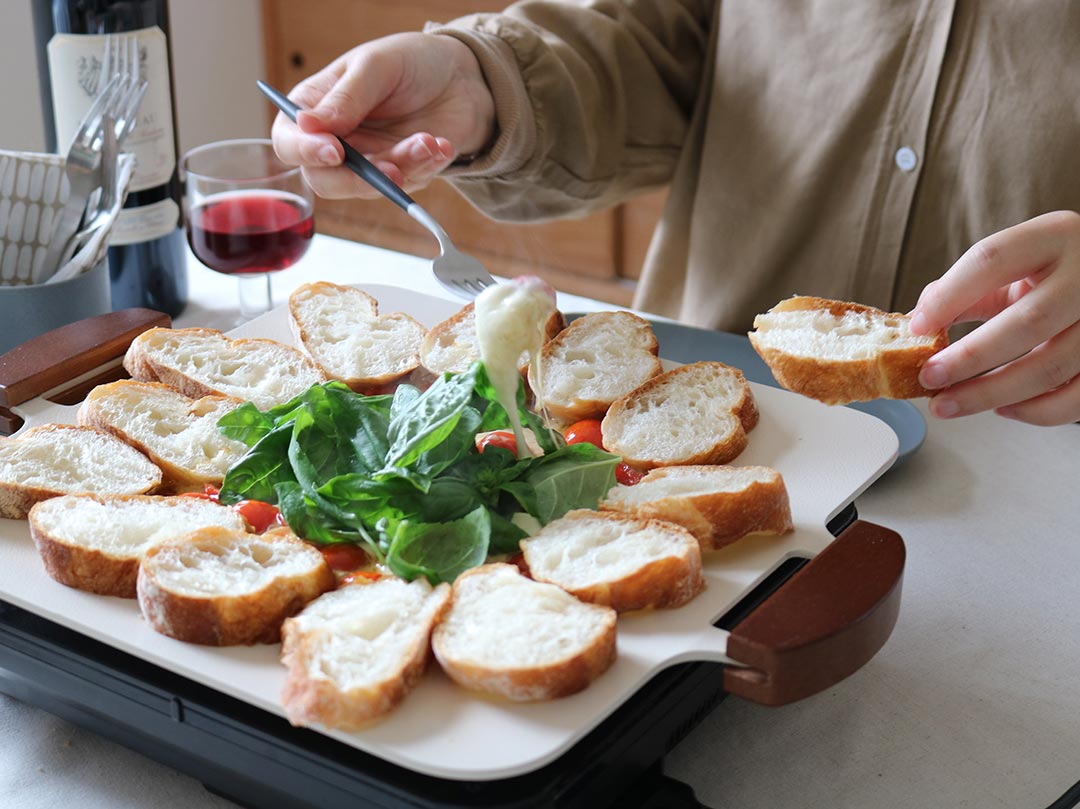 アウトドアだけじゃない！「マルチグリドル」でおうちご飯をもっと楽しく