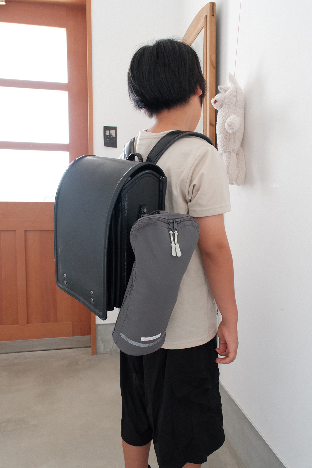 水筒がランドセルと一体化！？インスタグラマーさんも始めてる『手ぶら通学』のススメ
