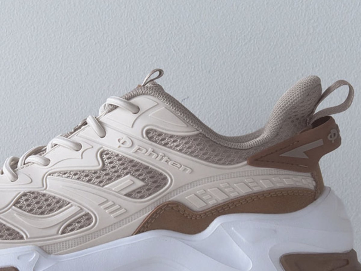 疲れにくい靴３連発！歩きっぱなしのバイヤー厳選、今年の『すごい靴』はこれ。