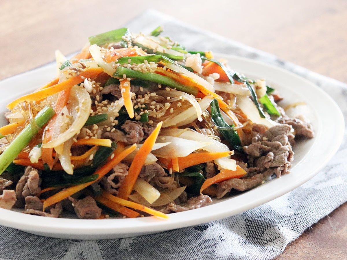 温野菜だけじゃない！焼きそば・パスタからチャプチェまで。蒸し器で簡単「絶品麺」レシピをご紹介