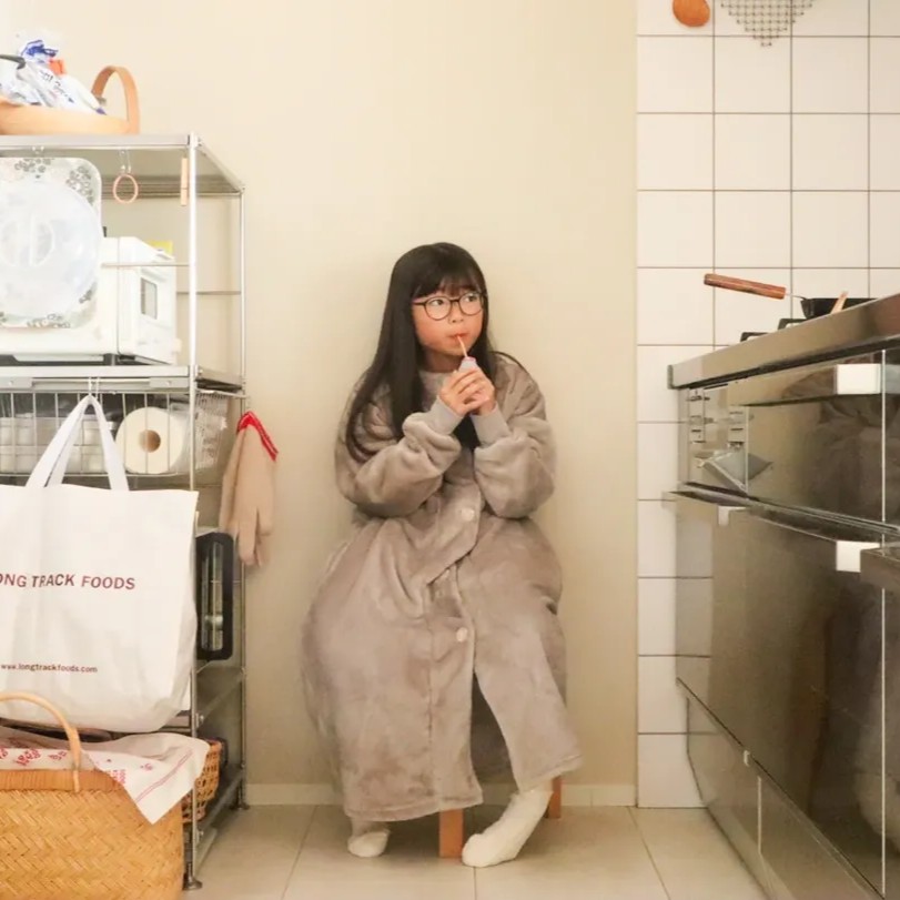 お家の中では寒さ知らず。「着る毛布」と「はく毛布」でインスタグラマーさんも冬支度