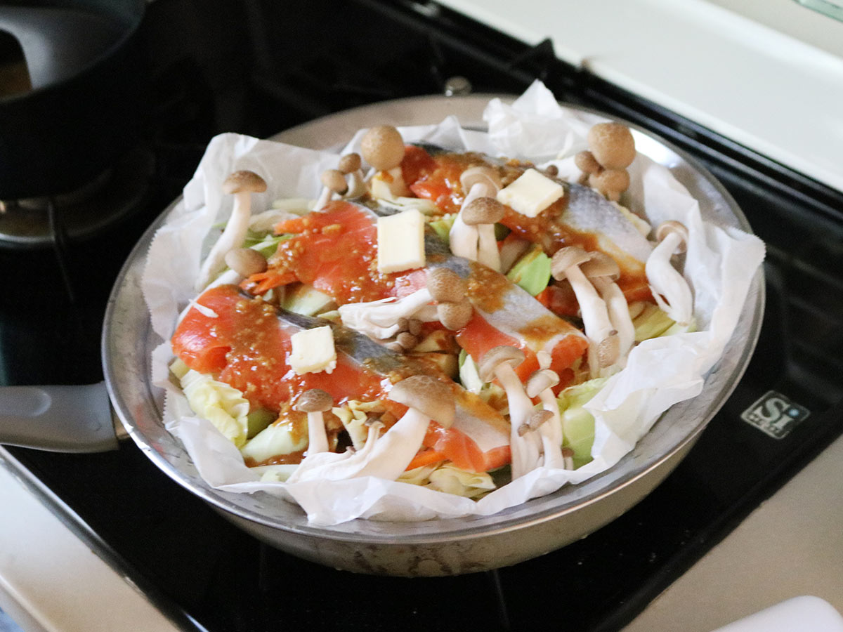 ポテサラは蒸すのが正解!?蒸し鍋で作る副菜+主菜+蒸しパンレシピをご紹介