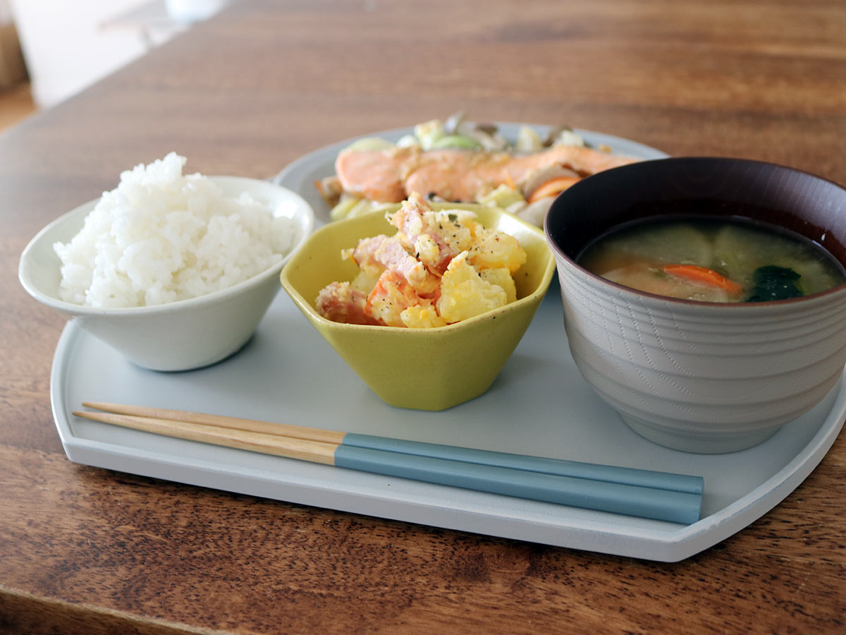 ポテサラは蒸すのが正解!?蒸し鍋で作る副菜+主菜+蒸しパンレシピをご紹介