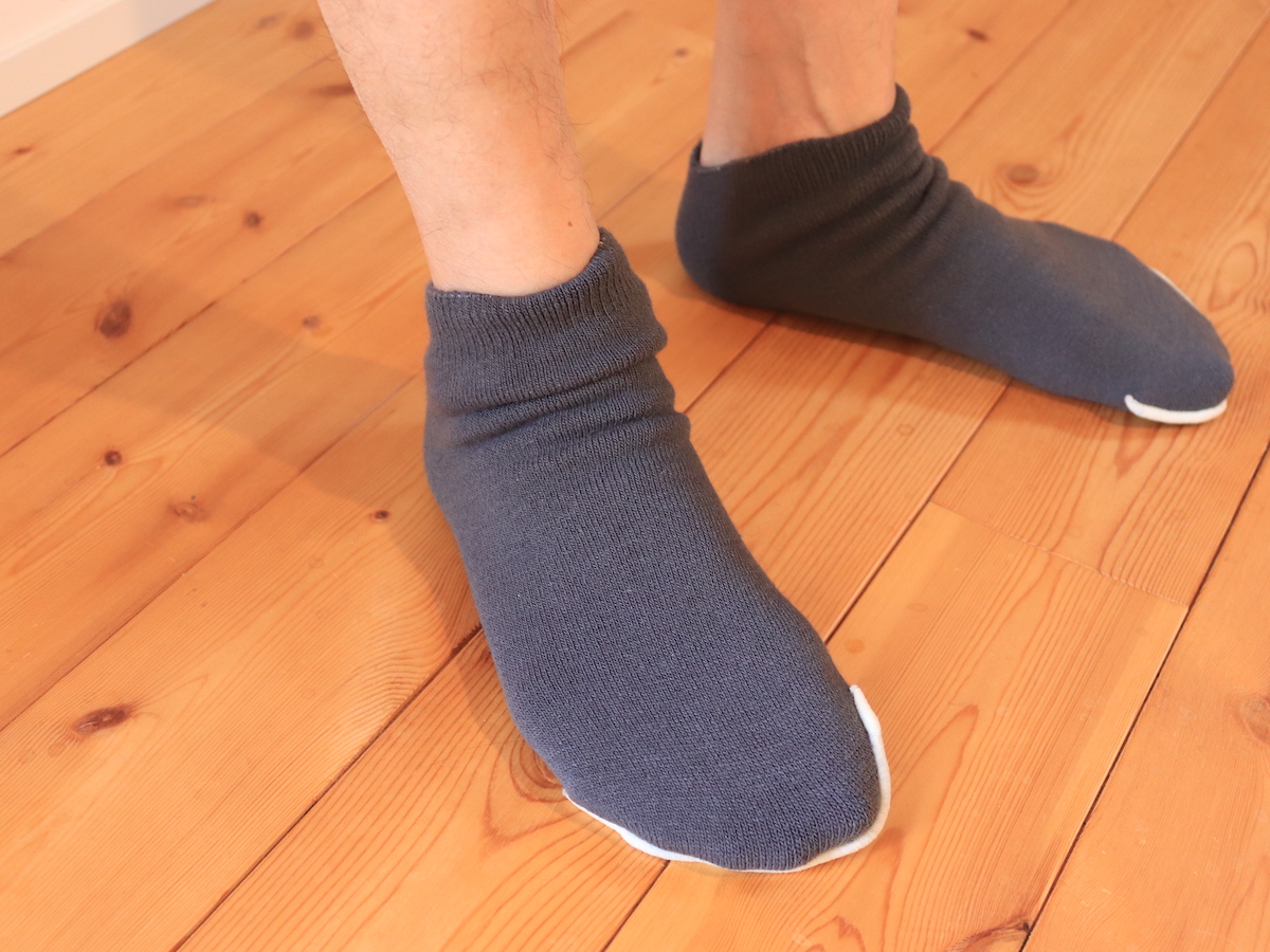 長年の「もちはだ」愛用スタッフ達が、カバーソックスを買い足した理由