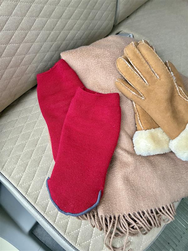 長年の「もちはだ」愛用スタッフ達が、カバーソックスを買い足した理由