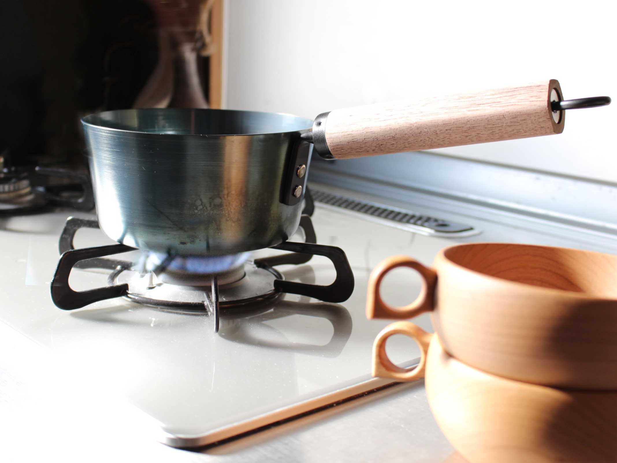 ゆらぎ世代のインナーケアに。「鉄の片手鍋」で鉄分たっぷりお味噌汁生活