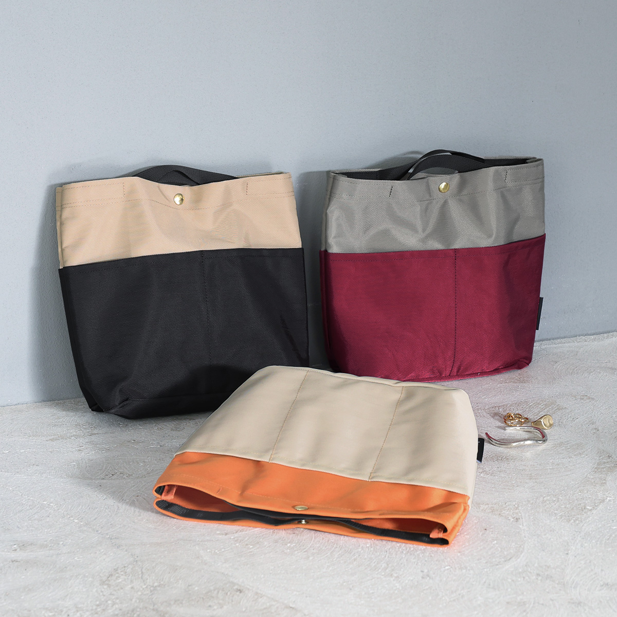 人気の理由はこのシルエット。ごちゃつきバッグを卒業！整頓上手な「バッグインバッグ」新作スタッフレポ