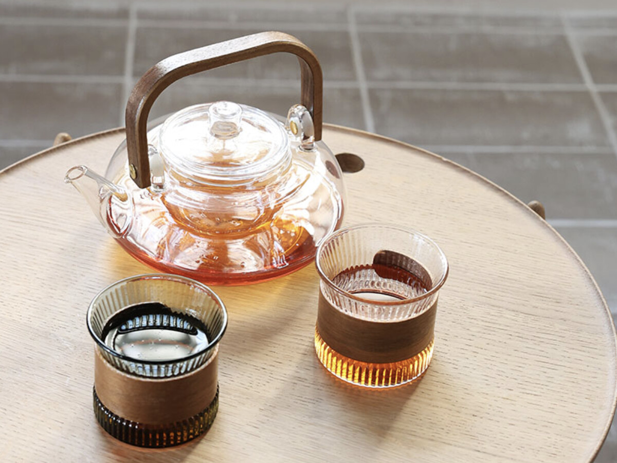 ゆれる茶葉、流れる水滴…美しさを味わうティーセットで、こころ整うお茶習慣をはじめよう