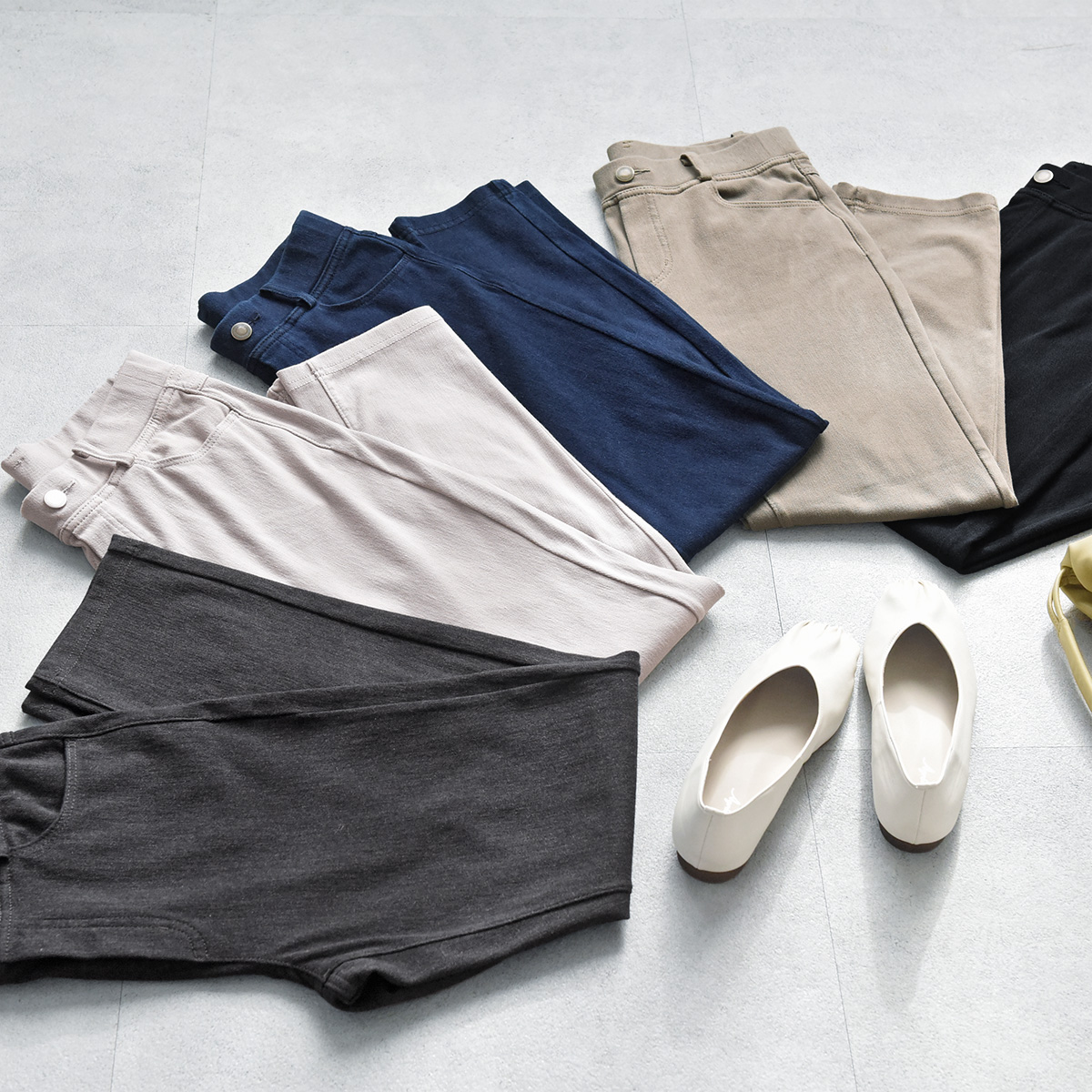 春の即戦力、360度グーーーンと伸びるストレッチパンツ。ベストセラーのはき心地をスタッフ4名がチェック